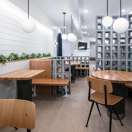 Hotel Vrge Revelstoke Zewnętrze zdjęcie