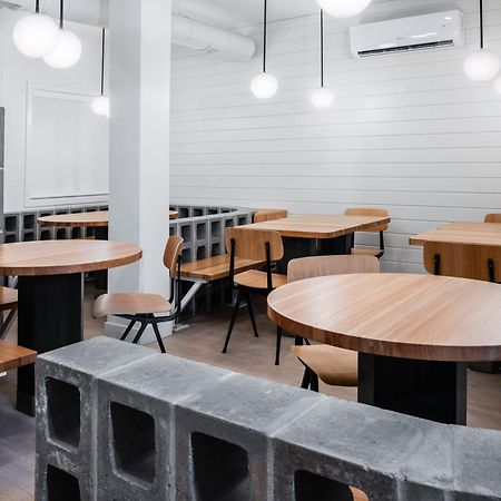 Hotel Vrge Revelstoke Zewnętrze zdjęcie