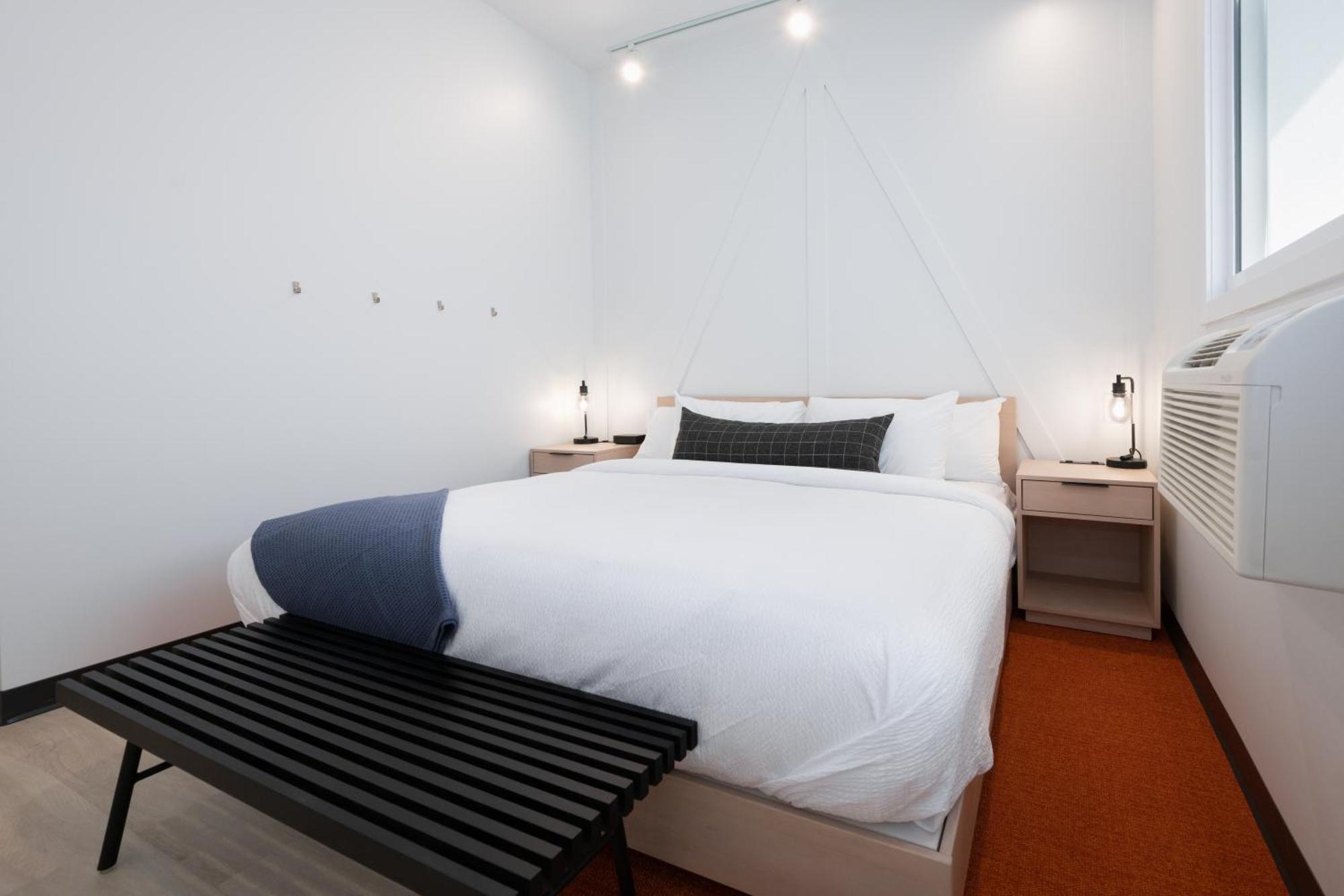 Hotel Vrge Revelstoke Zewnętrze zdjęcie